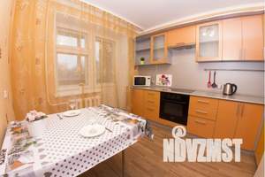 1-к квартира, посуточно, 40м2, 4/17 этаж