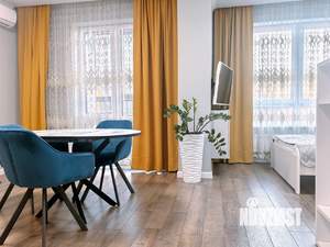 Студия квартира, посуточно, 40м2, 5/25 этаж