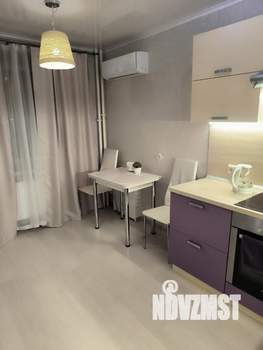 Студия квартира, посуточно, 36м2, 3/18 этаж