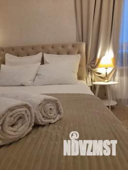 Студия квартира, посуточно, 32м2, 24/25 этаж