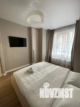 2-к квартира, посуточно, 61м2, 3/33 этаж