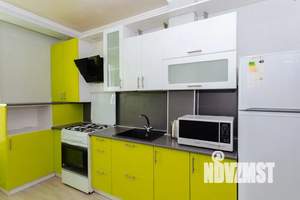 1-к квартира, посуточно, 38м2, 4/10 этаж