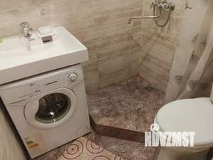 Студия квартира, посуточно, 15м2, 1/12 этаж