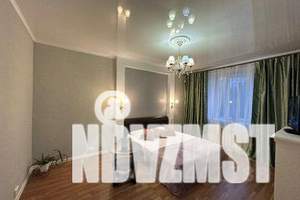 1-к квартира, посуточно, 42м2, 5/18 этаж