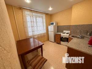 1-к квартира, посуточно, 40м2, 5/9 этаж