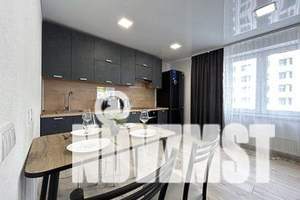 2-к квартира, посуточно, 44м2, 20/27 этаж