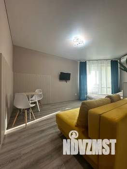 Студия квартира, посуточно, 31м2, 10/22 этаж