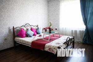 1-к квартира, посуточно, 41м2, 8/14 этаж