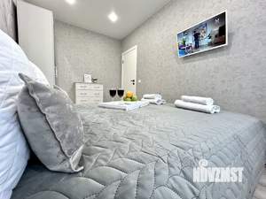 1-к квартира, посуточно, 40м2, 9/20 этаж