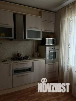 1-к квартира, посуточно, 39м2, 10/10 этаж