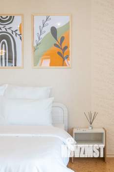 Студия квартира, посуточно, 46м2, 12/18 этаж