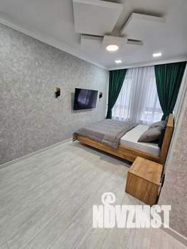 1-к квартира, посуточно, 37м2, 2/33 этаж