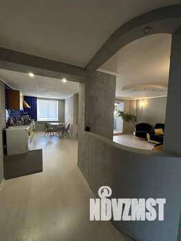 3-к квартира, посуточно, 81м2, 1/6 этаж