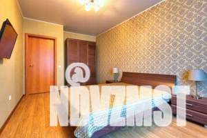 1-к квартира, посуточно, 45м2, 9/16 этаж