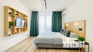 1-к квартира, посуточно, 40м2, 10/18 этаж