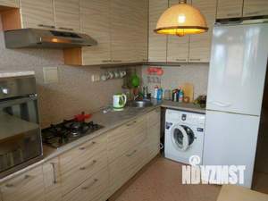 1-к квартира, посуточно, 95м2, 1/1 этаж