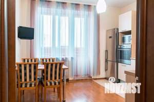 1-к квартира, посуточно, 50м2, 1/1 этаж