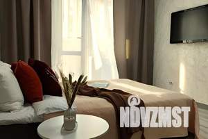 1-к квартира, посуточно, 42м2, 8/18 этаж