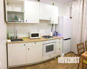 Студия квартира, посуточно, 32м2, 3/5 этаж