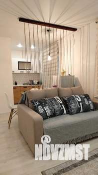 Студия квартира, посуточно, 25м2, 1/12 этаж