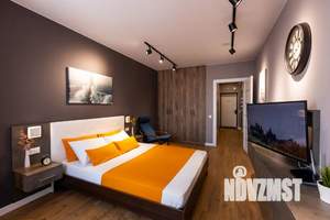 1-к квартира, посуточно, 42м2, 18/25 этаж