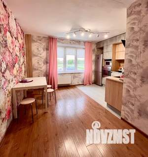 2-к квартира, посуточно, 65м2, 1/10 этаж