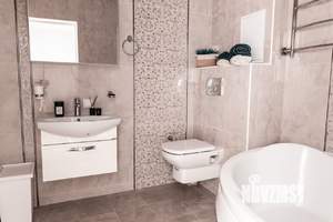 Студия квартира, посуточно, 38м2, 3/12 этаж