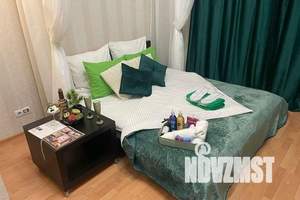 1-к квартира, посуточно, 39м2, 2/16 этаж