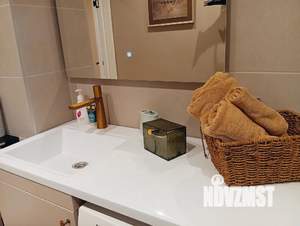 1-к квартира, посуточно, 42м2, 18/30 этаж