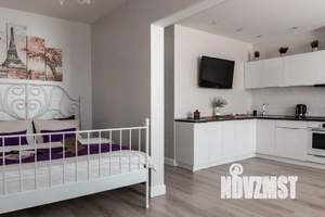 Студия квартира, посуточно, 43м2, 3/12 этаж