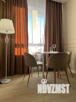 Студия квартира, посуточно, 30м2, 12/21 этаж