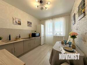 1-к квартира, посуточно, 37м2, 21/25 этаж