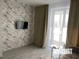1-к квартира, посуточно, 35м2, 3/6 этаж