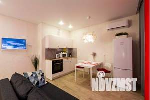 1-к квартира, посуточно, 10м2, 11/18 этаж