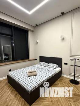 Студия квартира, посуточно, 32м2, 21/27 этаж