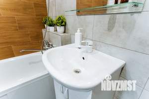 1-к квартира, посуточно, 47м2, 8/25 этаж