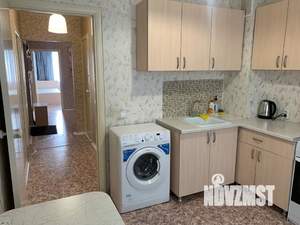 2-к квартира, посуточно, 65м2, 1/16 этаж