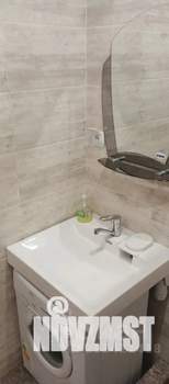 Студия квартира, посуточно, 15м2, 1/12 этаж