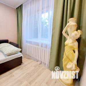 1-к квартира, посуточно, 32м2, 1/9 этаж