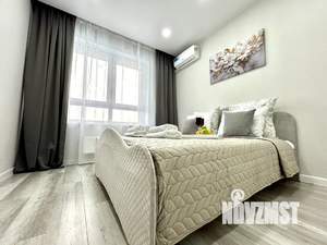 1-к квартира, посуточно, 44м2, 18/25 этаж