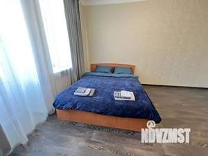 1-к квартира, посуточно, 45м2, 3/5 этаж