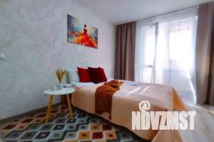 1-к квартира, посуточно, 42м2, 8/18 этаж