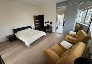 3-к квартира, на длительный срок, 90м2, 8/8 этаж