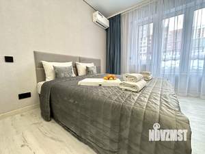 Студия квартира, посуточно, 34м2, 2/20 этаж