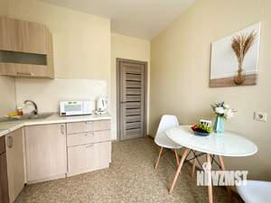 1-к квартира, посуточно, 38м2, 5/25 этаж
