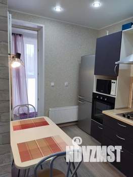 1-к квартира, посуточно, 38м2, 8/25 этаж