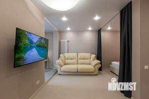 1-к квартира, посуточно, 38м2, 8/25 этаж