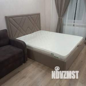 1-к квартира, посуточно, 37м2, 1/25 этаж