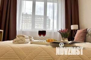 1-к квартира, посуточно, 42м2, 5/25 этаж