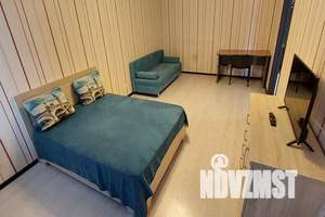 1-к квартира, посуточно, 39м2, 8/14 этаж